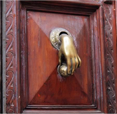 A98406_door knocker_5 hand.jpg