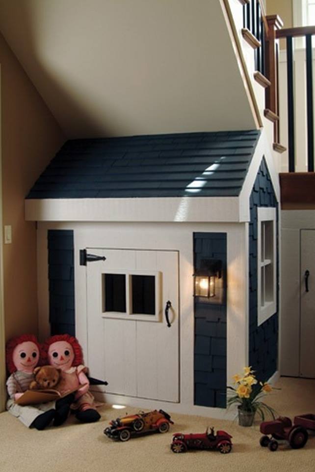 10 incredible kids under stair playhouse diy ideas7.jpg