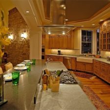 Country kitchen with oak cabinets i_g is1v04cdcw6xdm0000000000 l8jir.jpg