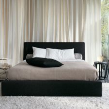 Simple black and white bedroom decor.jpg