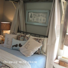 20 creative ways to use ladders for vintage home decorating16.jpg