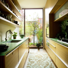 Narrow kitchen 2.jpg