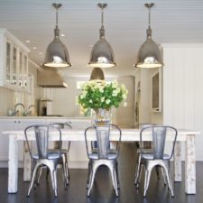 Contemporary dining room with pendant lights i_g is pv3jhzlcsva5 iizae.jpg