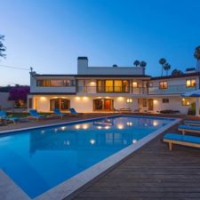 Celebrity homes bruce willis beverly hills mansion 23.jpg