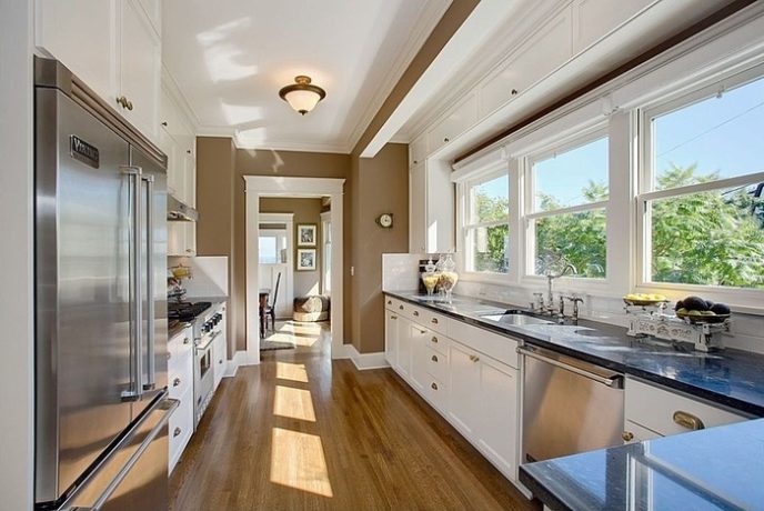 Post_traditional kitchen with hardwood flooring and white cabinets i_g is5qzi84uopwjj0000000000 z16m9.jpg