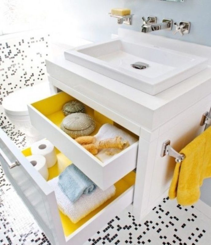 Yellow bathroom designs 19 554x643.jpg