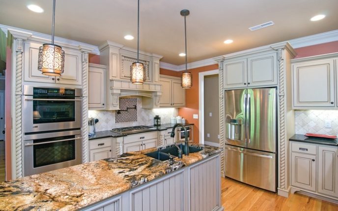 Post_eclectic kitchen with coffered ceiling and pendant lights i_g islyo8hbd1n4v80000000000 fs3kz 1.jpg