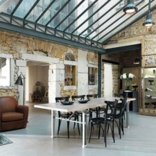 Post_spacious dining room combines industrial and farmhouse styles elegantly.jpg