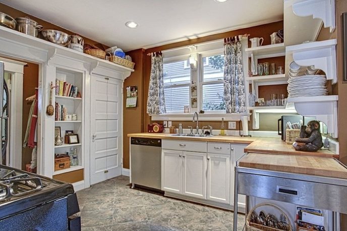 Post_cottage kitchen with stone backsplash i_g isdleo3fcuf4ir g3zvo.jpg