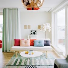 Post_nice colorful living room interior desig.jpg