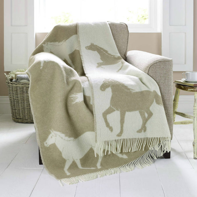 Post_original_horse patterned lambswool blanket.jpg