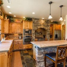 Post_craftsman kitchen with tile flooring i_g ist4fvbtmnww1m0000000000 dgy0k.jpg