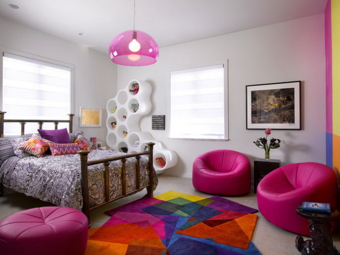 Post_fantastic bedroom for children with white and magenta color decoration also striking colorful rug.jpg