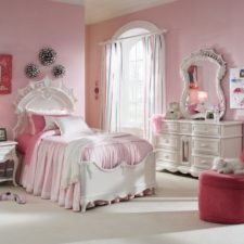 Post_princess bedroom furniture and accessories.jpg