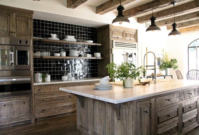 Post_rustic kitchen with pendant lights and breakfast nook i_g is9ly9um3xyso81000000000 f7yra.jpg