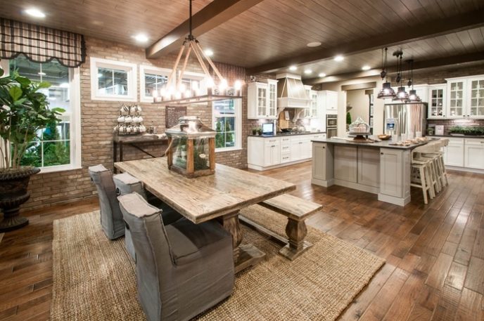 Post_rustic kitchen with rectangular chandelier dining table and breakfast nook i_g is5a7epmlx080c0000000000 fv0ii.jpg