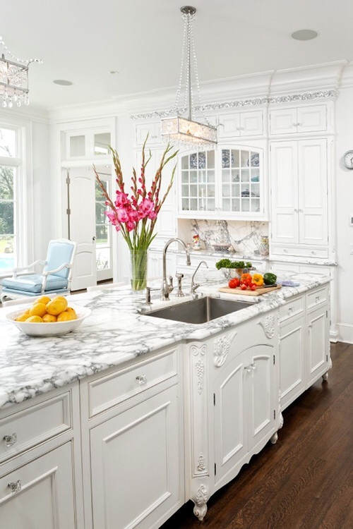 Post_traditional kitchen with marble countertops i_g isxvmmoae23pdu1000000000 zjsnv.jpg