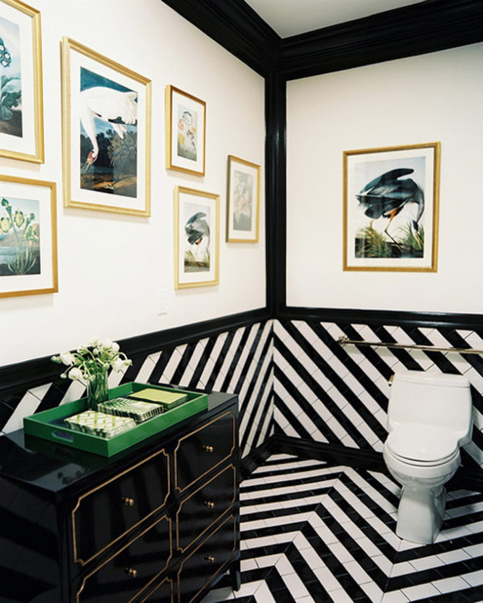Post_bathroom_black_white_tile_paired_dorothy_draper_scq5_2likdgl.jpg