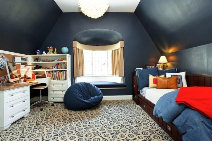 Post_contemporary kids bedroom with window seat i_g is5emoyhnr7qwi0000000000 b3clp.jpg