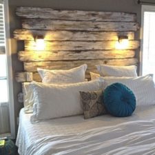 Post_wood pallet headboard with lights.jpg