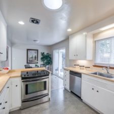 Post_contemporary kitchen with maple cabinets and breakfast nook i_g isdgl7xle6hbwf1000000000 nstws.jpg