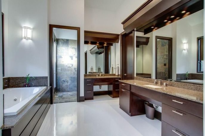 Post_contemporary master bathroom with stone backsplash i_g is568o6a9i2u0u1000000000 51gfr.jpg