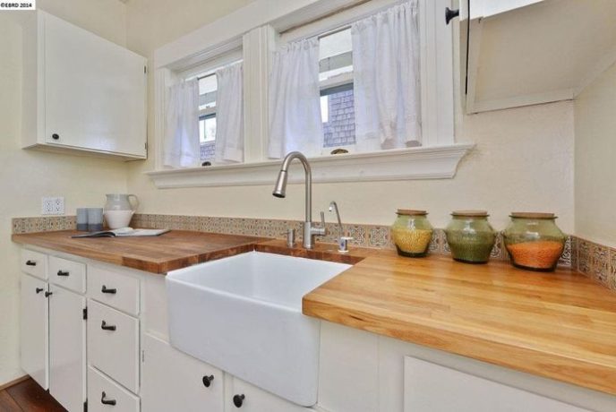 Post_cottage kitchen with butcher block countertops i_g ispp03n0axjedx1000000000 fzgsn 1.jpg