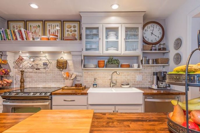 Post_cottage kitchen with butcher block countertops i_g isxb7dzd09f5121000000000 i2oqq.jpg