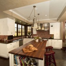 Post_country kitchen with brick backsplash i_g is t2pi57ehym3h w4eqz.jpg