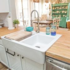 Post_country kitchen with subway tile i_g isxb79wwd2sf5b0000000000 0slrc.jpg