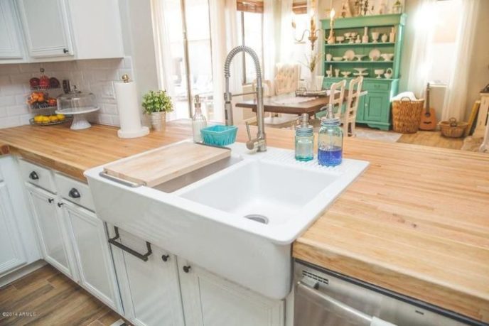 Post_country kitchen with subway tile i_g isxb79wwd2sf5b0000000000 0slrc.jpg