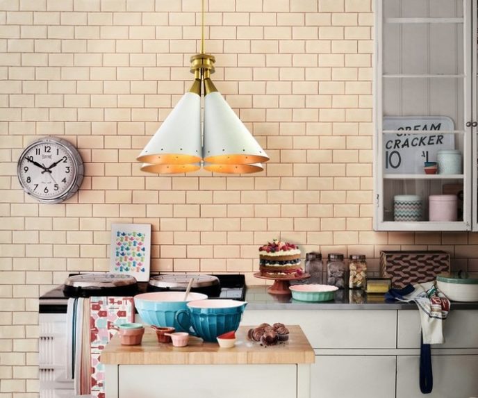 Post_delightfull_madeleine_unique_ceiling_dining_vintage_lamp_04.jpg