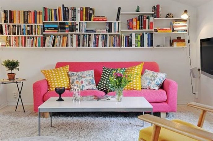 Post_pink and yellow interior 900x598 1.jpg