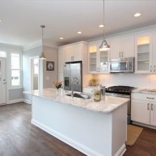 Post_traditional kitchen with subway tile and crown molding i_g is1f4wn6x7naxt1000000000 4xjqr.jpg