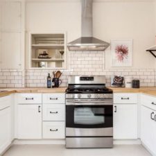 Post_traditional kitchen with subway tile backsplash and white cabinets i_g isdg9idoblhftv1000000000 7giue.jpg