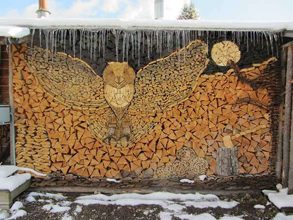 Creative wood pile stacking art 2 581724112ea7b__605.jpg