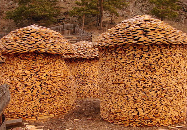 Creative wood pile stacking art 30 5818650150725__605.jpg