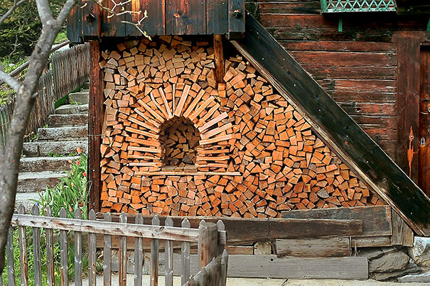 Creative wood pile stacking art 8 58172407e2195__605.jpg