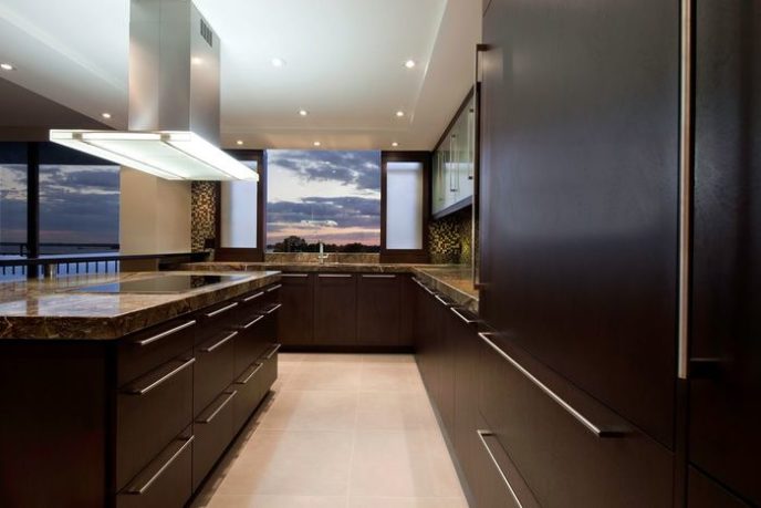 Post_contemporary kitchen with stone backsplash i_g isx7sqc844jlbh1000000000 htxdh.jpg