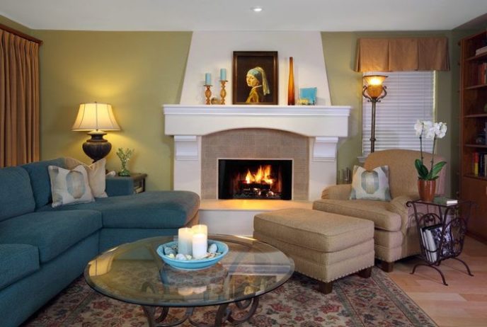 Post_traditional living room with fireplace i_g isdgxcx6rm5z6e0000000000 kwicf.jpg