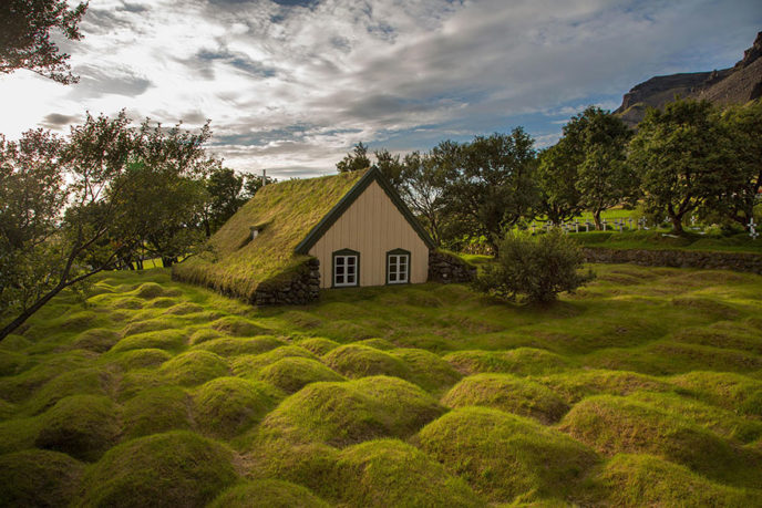 Iceland nature travel photography 2 5863c362c8868__880.jpg