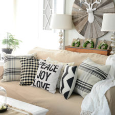 Post_happy holidays home tour featuring cottage style living room dandelion patina blog.jpg