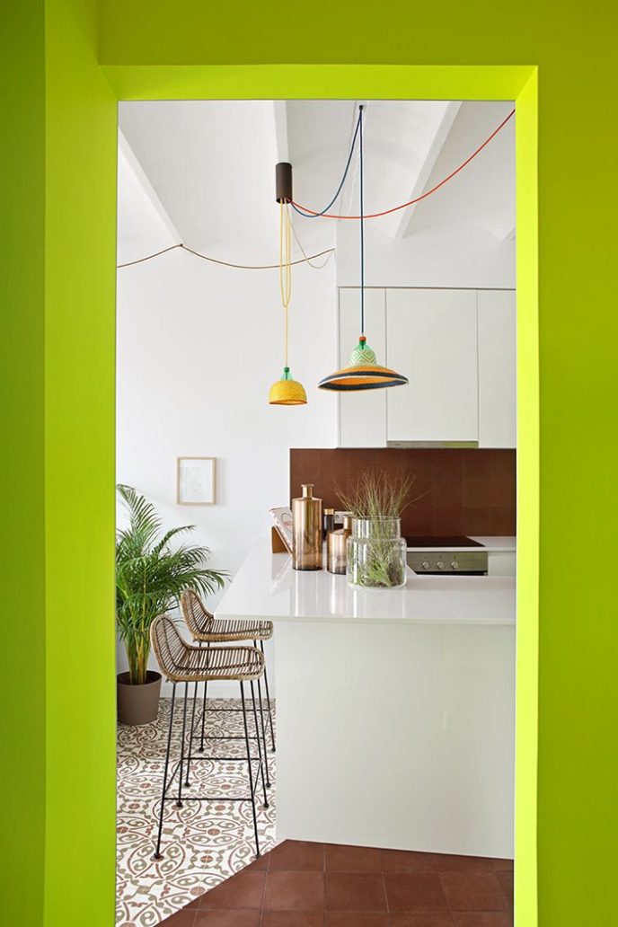 Post_piso pereiv44 miel arquitectos interiors barcelona apartment residential_dezeen_2364_col_2.jpg