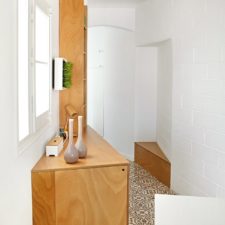 Post_piso pereiv44 miel arquitectos interiors barcelona apartment residential_dezeen_2364_col_7.jpg