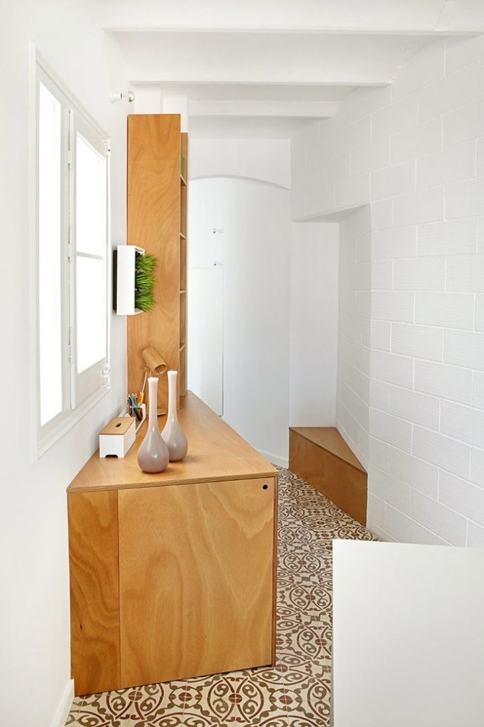 Post_piso pereiv44 miel arquitectos interiors barcelona apartment residential_dezeen_2364_col_7.jpg