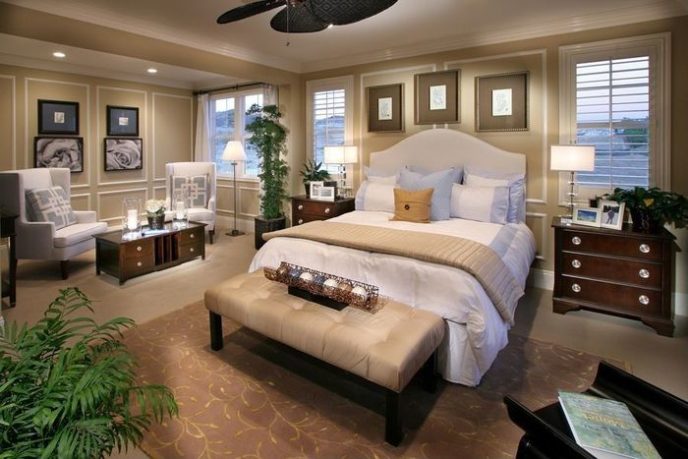 Post_contemporary master bedroom with throw pillows i_g isiczmbmo6ieb j9ad_.jpg