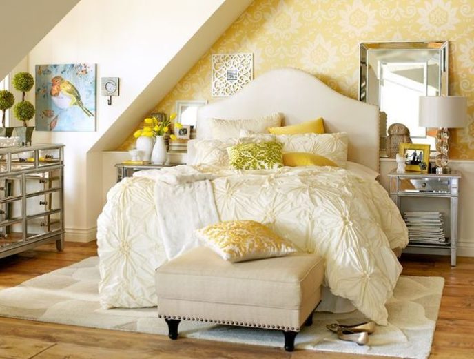 Post_eclectic guest bedroom with wallpaper i_g is1fc6drsnx2670000000000 kardj.jpg