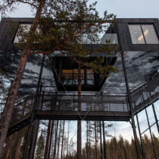 Treehouse hotel 7th room snohetta sweden 3.jpg