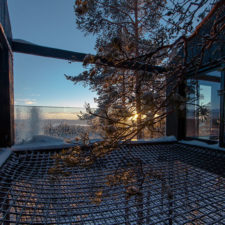 Treehouse hotel 7th room snohetta sweden 6.jpg