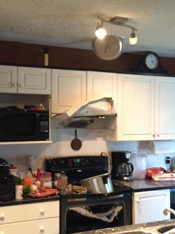 Funny kitchen cooking fails 3 589046386a159__605.jpg